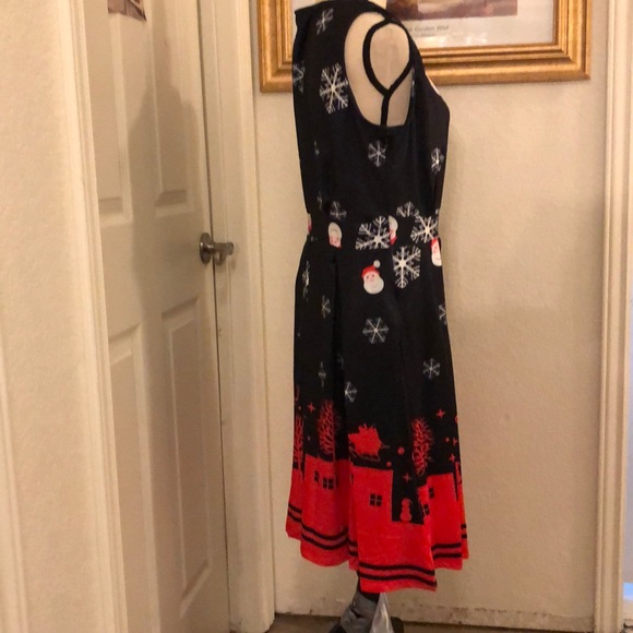 Leo Rosi Christmas Dress - Picture 4 of 6